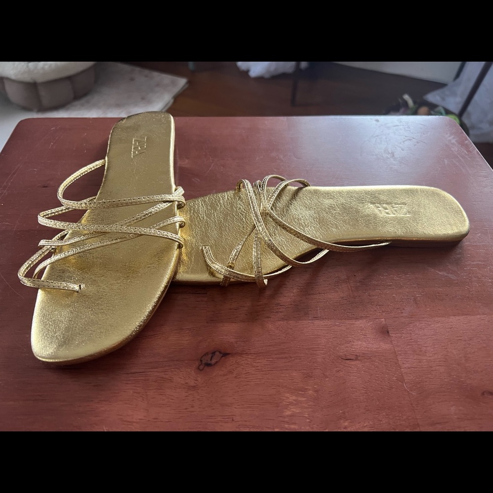Zara Gold Strappy Flat Sandals 39